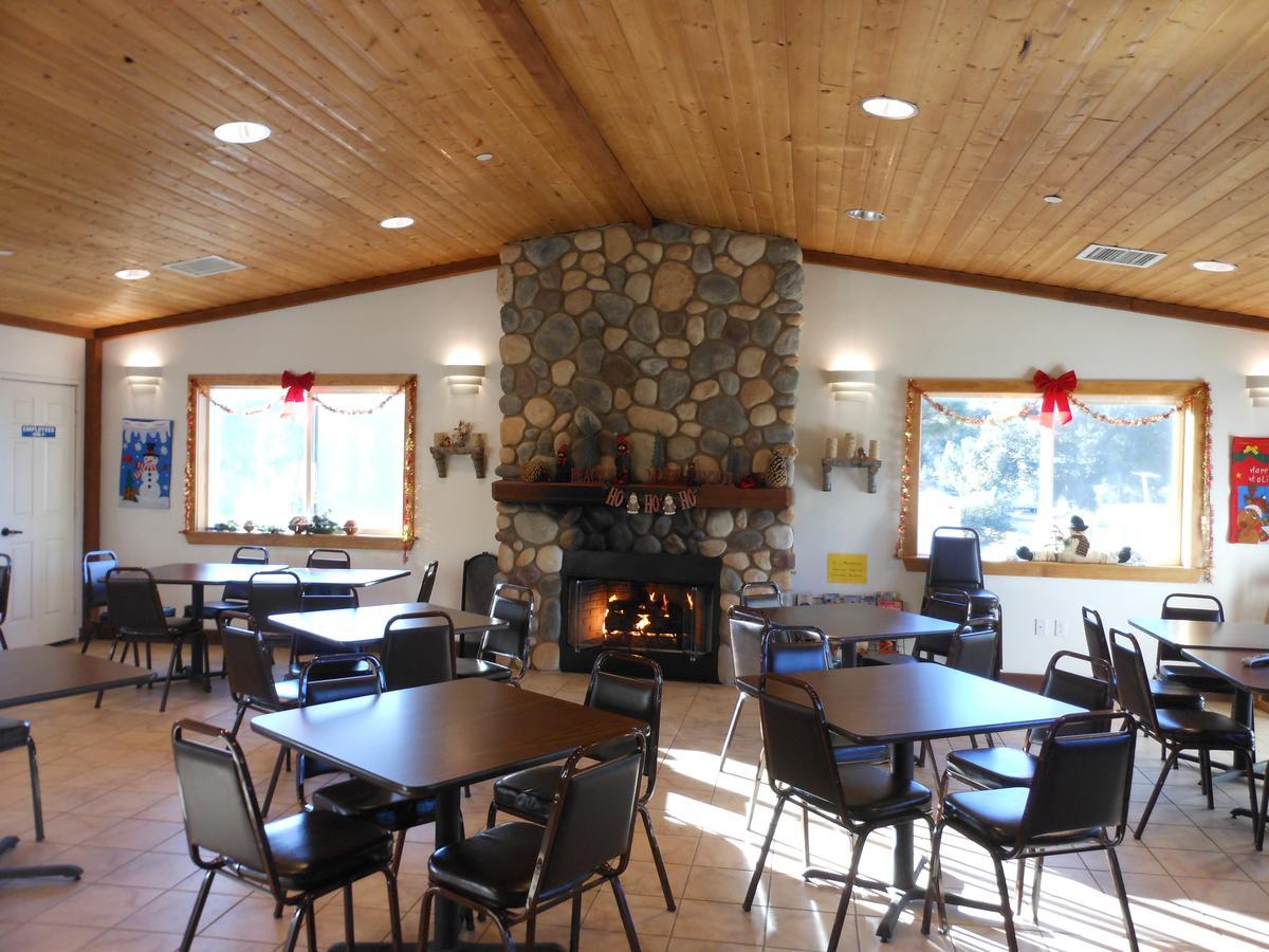 Oakzanita Springs Camping Resort Cottage 4 Descanso المظهر الخارجي الصورة